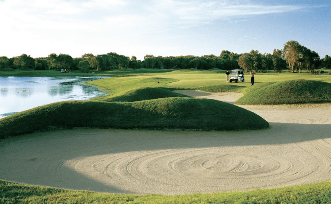 Golfing Homes Twin Waters Golf Club